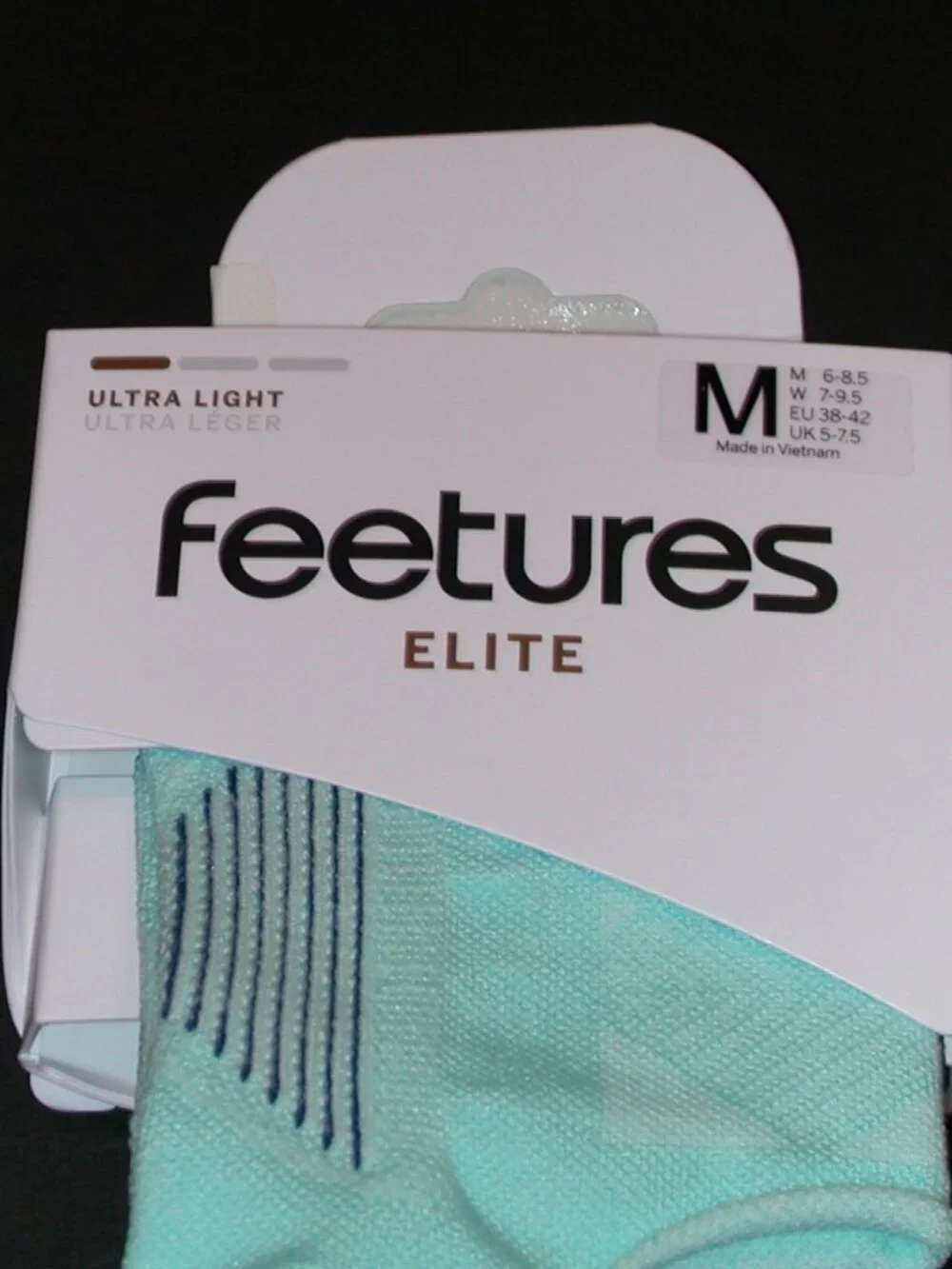 Feetures Elite Ultra Light Invisible Socks Women's Medium NWT Blue Crystal